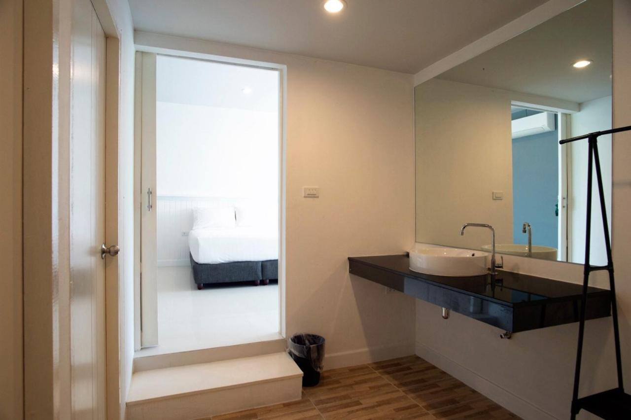 Bhive Hotel Nakhon Phanom Exterior photo