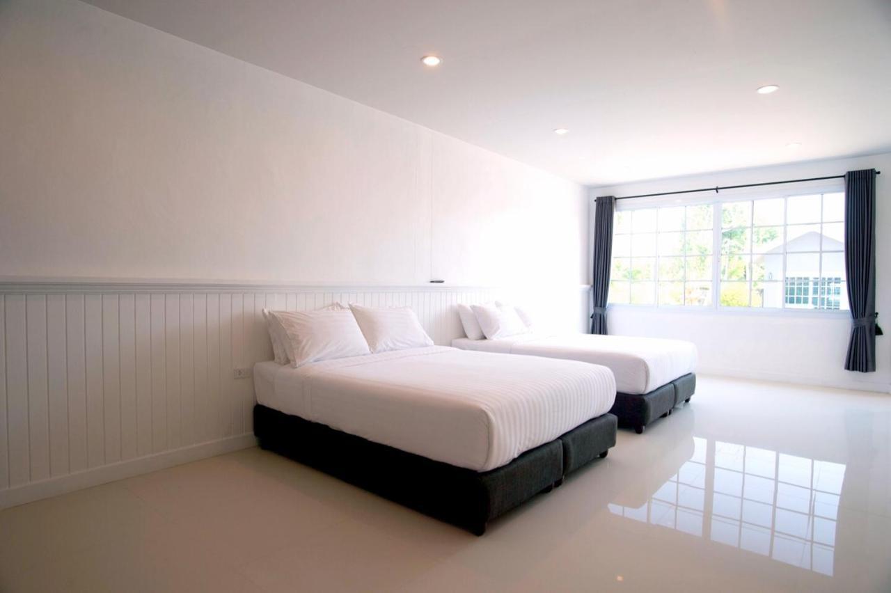 Bhive Hotel Nakhon Phanom Exterior photo
