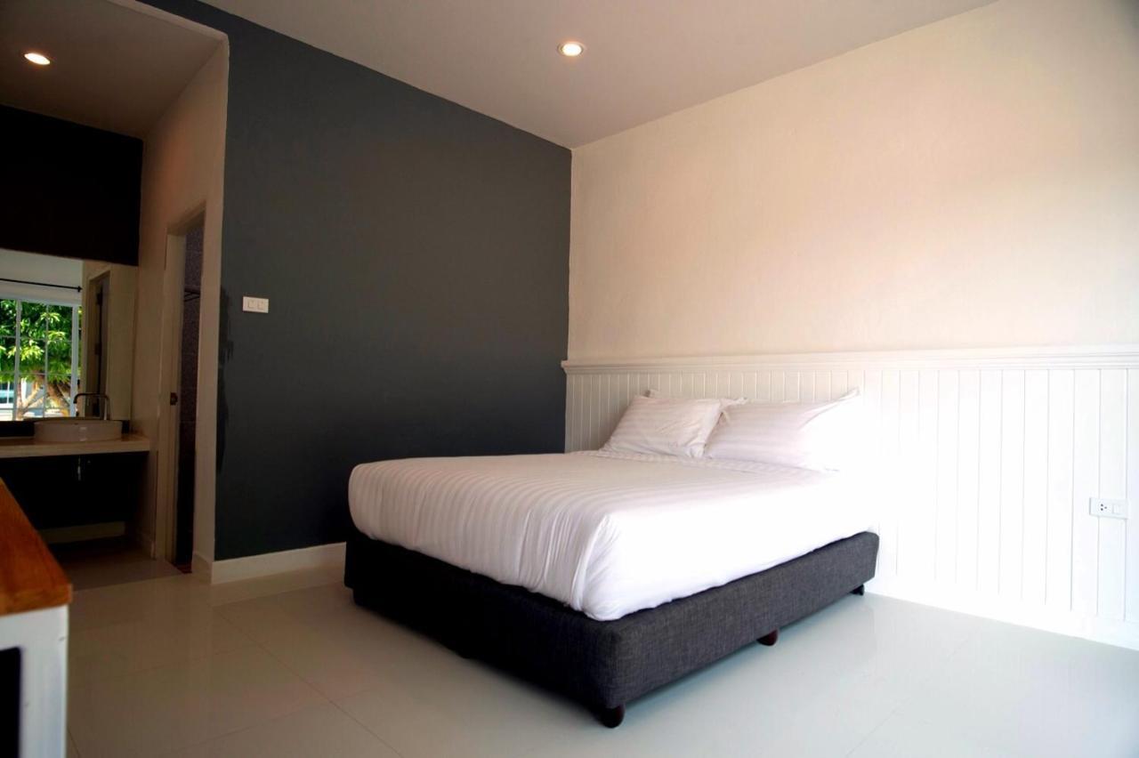Bhive Hotel Nakhon Phanom Exterior photo